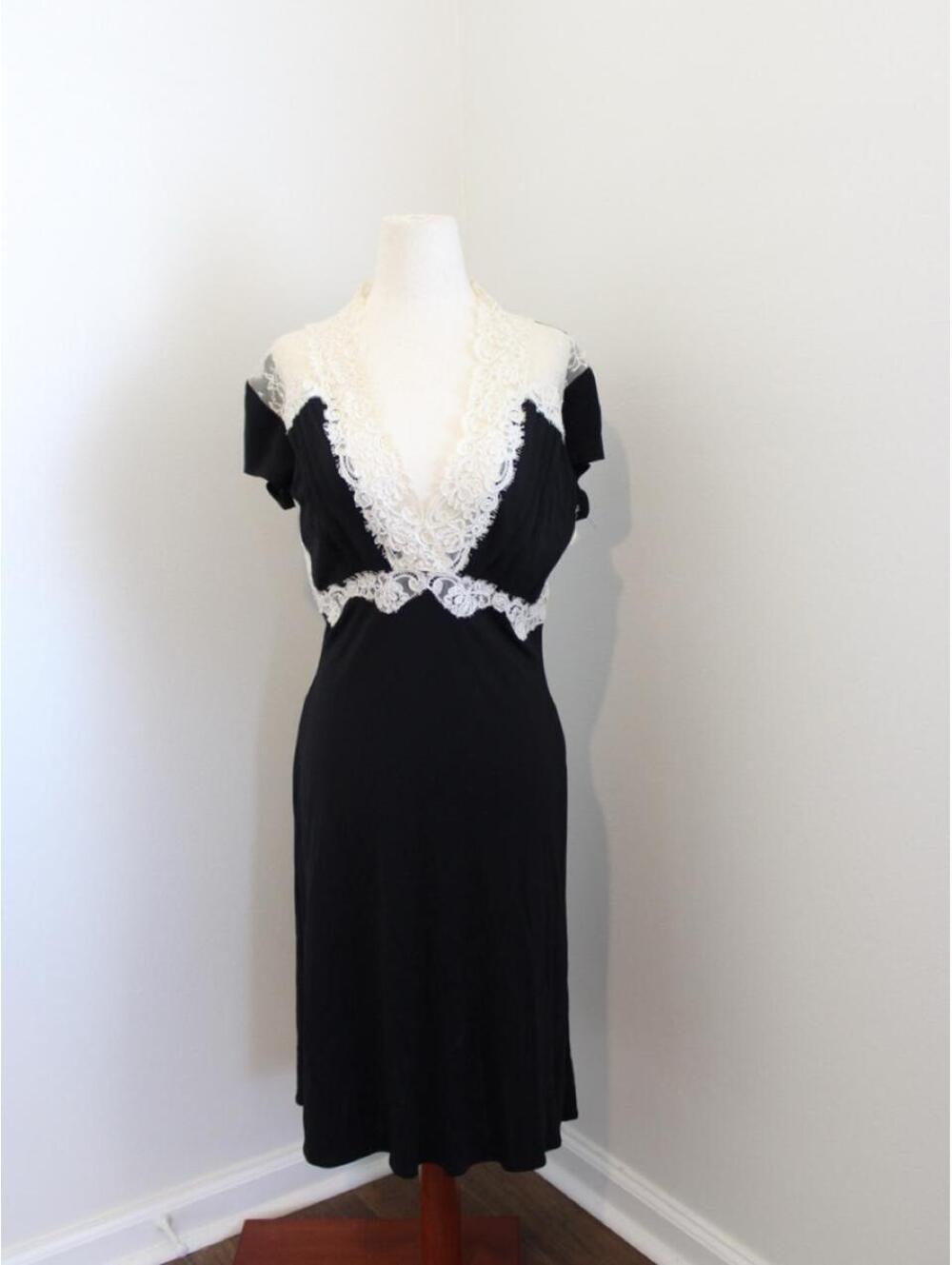 Vintage y2k Moda International Black White Lace Trim A line Dress. Size 6